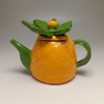 Pineapple teapot (front view)