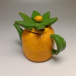 Pineapple teapot (side view)